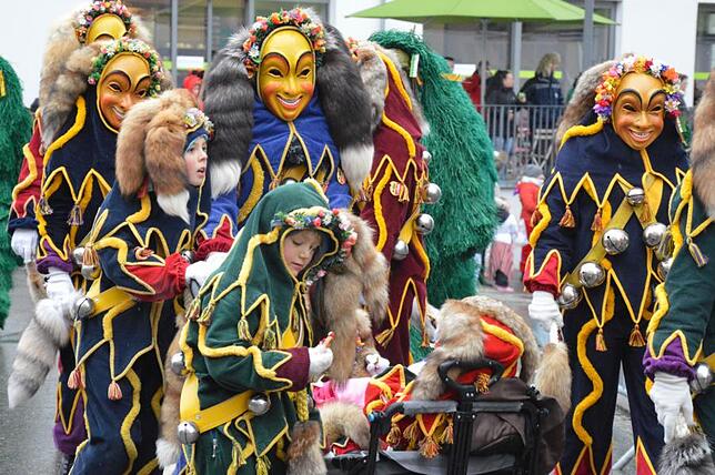 Bild 18: Bilder vom Narrensprung beim Ringtreffen des Alemannischen Narrenrings (Teil 1)