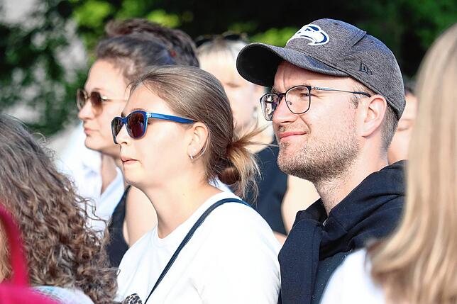 Bild 6: Sophia begeistert 1500 Fans im Uferpark