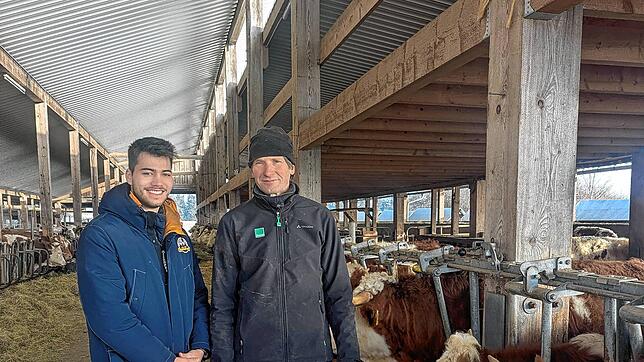 Marin Jurić und Christoph Trütken beim Besuch des grünen Kandidaten auf dem Bad Dürrheimer Antonihof. Bild: privat