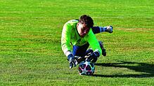 Immer auf dem Sprung: Der vom FC Rafzerfeld aus der Schweiz gekommene Robin Merkt hielt den SV Jestetten im Spiel und war so ein Garant ...