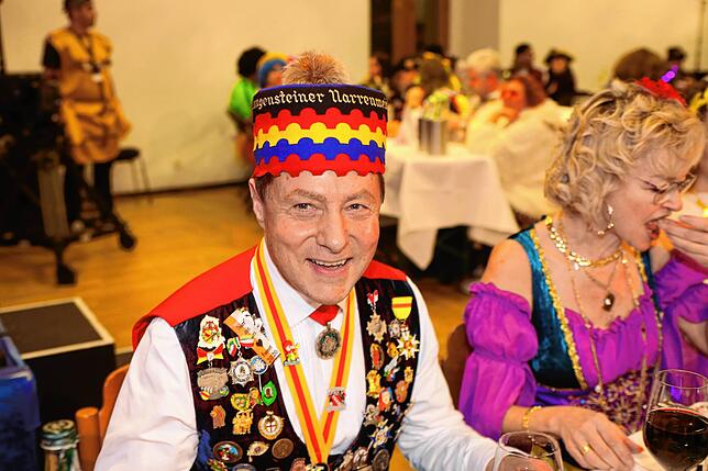 Bild 6: Narren und Mäschgerle strömen ins Konzil &ndash; Sie alle sind bei der SWR-Fernsehfasnacht dabei