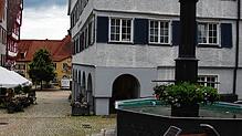 Die Stadt plant keine eigenen Verbotszonen für Kiffer. In Fußgängerzonen besteht von 7 bis 20¦Uhr ein Verbot und in „unmittelbarer ...