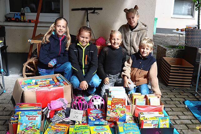 Bild 8: Zahlreiche Besucher beim Dorffest in Stahringen
