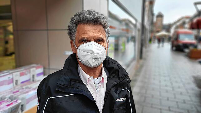 Bild 6: Behalten Sie die Maske auf? Menschen aus der Region erklären, wie sie sich ab Sonntag verhalten