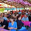 Sommerliche Abendstimmung beim Dorffest Wallbach: Es gehört zu den beliebtesten Festen in der Umgebung. Bilder: Marianne Bader