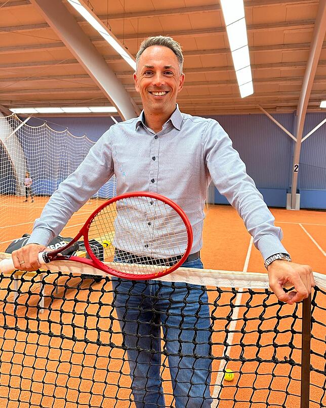 Ausgerechnet Tennisbälle wurden dem Donaueschinger Tennisspieler zum Verhängnis.