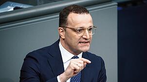 Unionsfraktionschef Jens Spahn bei einer Rede im Bundestag.