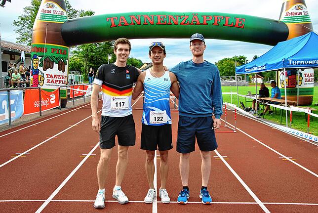 Oliver Ferres, Luis Sosa und Lennart Flür (von links) starteten zum ersten Mal beim Wehratallauf