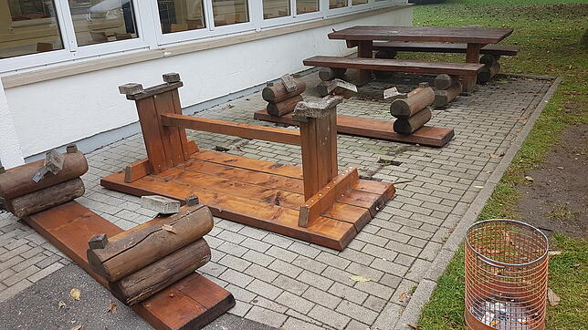 Eine ärgerliche Überraschung präsentierte sich am Donnerstagmorgen auf dem Schulhof der Realschule.