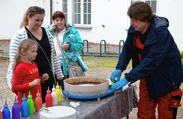 Bild 12: Spaß steht im Vordergrund bei der Kindermeile. Wir haben die schönsten Bilder von Freitag – Teil 2