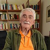 Arnulf Moser kennt sich mit der Grenze zwischen Konstanz und Kreuzlingen genau aus. Er hat ein Buch über die Geschichte des Zauns ...