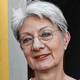 „Man muss doch dankbar sein, wenn geholfen wird. Sie haben doch Enormes geleistet“, sagt Anne Pesaro, die die Einsatzkräfte mit Kaffee ...