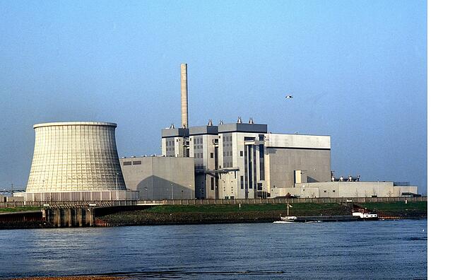 Blick auf die Ruine des Schnellen Brüters in Kalkar am Niederrhein (Archivbild 1992). Statt Scharen von Atomkraftgegnern lockt die ...
