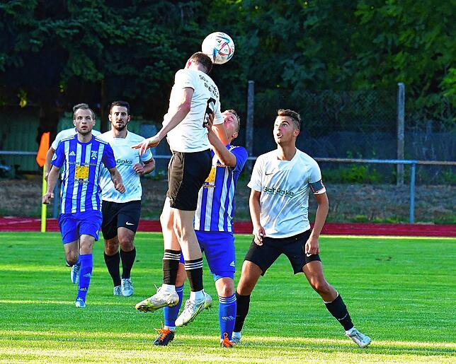 Bild 18: SG FC Wehr-Brennet gewinnt Pokal-Derby gegen SV Schopfheim mit 7:0 &ndash; und wir haben Bilder!