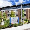 Mittlerweile werden 30 Corona-Patienten im Klinikum Tuttlingen behandelt, davon fünf auf der Intensivstation. Weil die Infektionszahlen ...