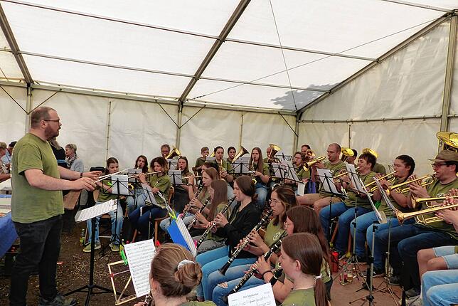 Bild 15: Jugend-Turniere und Frühschoppenkonzert beim Sportfest am Hasenwald in Riedern am Wald
