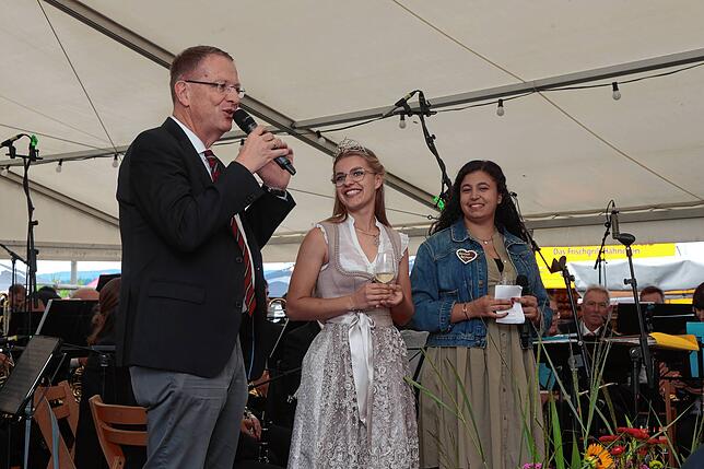 Bild 10: So stimmungsvoll endet das Reichenauer Wein-und Fischerfest 2025