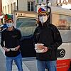 Felix Knoll und Simon Gottowik waren eines der sieben Laufnarren-Fahrerteams, die Wurstsalat, Kesselfleisch und Ofennudeln in der Stadt ...