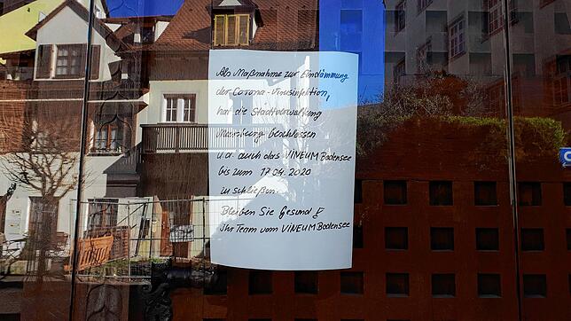 Das Vineum in Meersburg ist bereits geschlossen. Ein Aushang weist darauf hin.