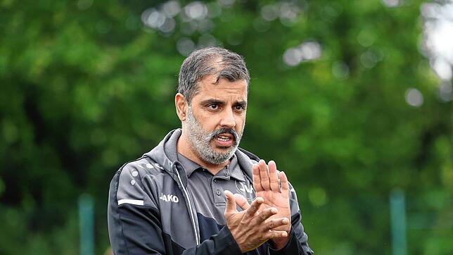 Der Allensbacher Trainer Serdar Yalcinkaya holte mit seinem Team drei schon verloren geglaubte Punkte.