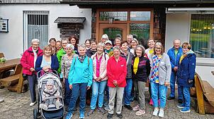 Sie und noch viele andere gehören zu den tragenden Säulen des Fördervereins Nächstenhilfe. Die freiwilligen Helfer verbrachten beim ...