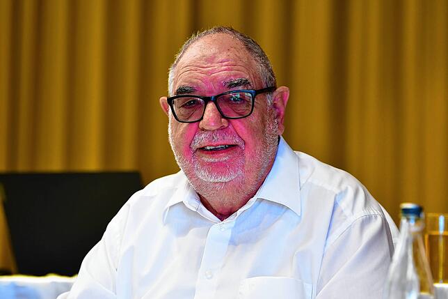 Wolfgang Spitz (71) vom SV Stühlingen verabschiedet sich nach 33 Jahren Funktionärstätigkeit aus den Reihen des BFA. Spitz war von 1990 ...
