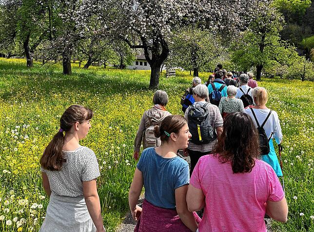 Die Wanderungen durch die Ortsteile, die im Rahmen des Festprogramms angeboten wurden, fanden guten Zuspruch bei der Bevölkerung.