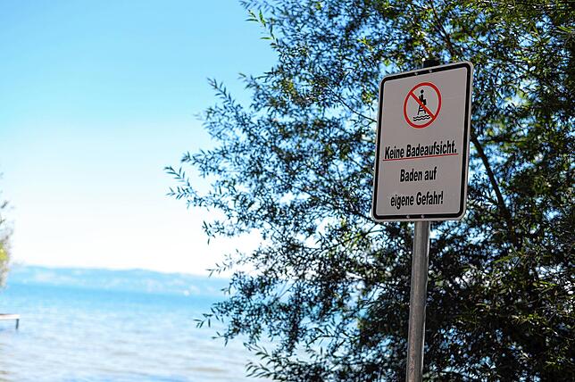 Am Manzeller Hölzle ist das Baden auf eigene Gefahr, es gibt keine Badeaufsicht.