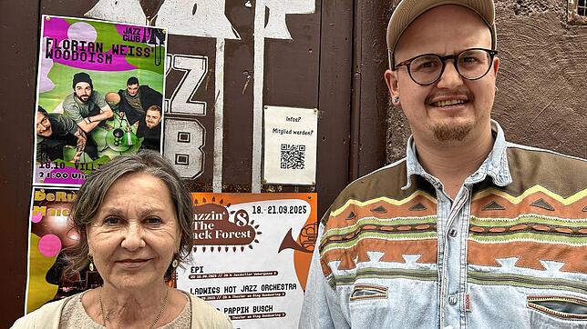 Ulrike Diery und Simeon Disch freuen sich auf die Veranstaltungen im Jazzclub Villingen. Insbesondere gibt es am 28. Juni ein Gässlefest ...