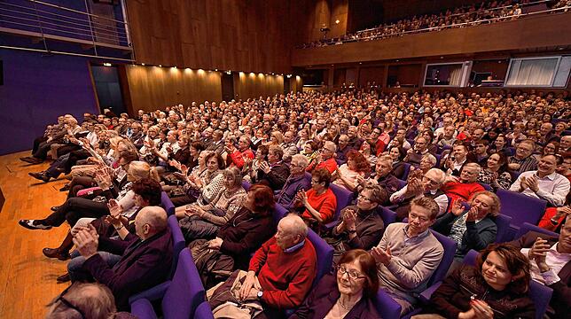 Volles Haus für die Prokids Stiftung, 850 Gäste wollen 2018 bei der Benefizveranstaltung zugunsten der Stiftung in Villingens Tonhalle ...