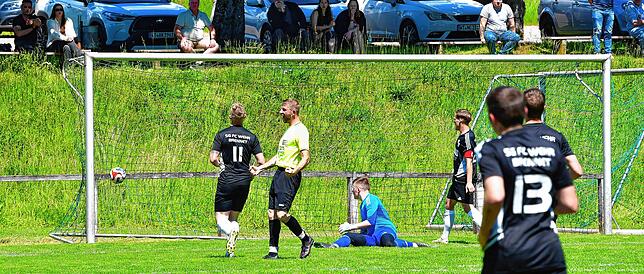 Bild 5: SV Eschbach siegt 3:0 bei Spitzenreiter SG FC Wehr/Brennet II – und wir haben Fotos!