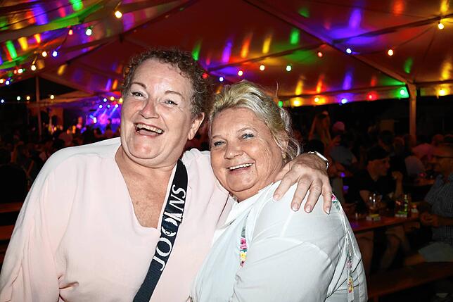 Bild 12: Maritimes Flair und Partystimmung: So feiern die Gäste beim Hafenfest 2025 in Staad
