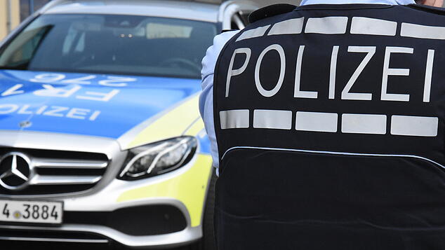 Bild : Betrunkener Motorradfahrer stürzt und muss ins Krankenhaus