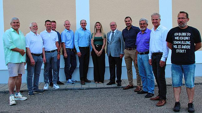 Der neue Ortschaftsrat von links: Hermann Köhler, Ulrich Wanner, Andreas Meier, Frank Dauwalter, Günter Fecht, Stefan Bock, Jana Rüb, ...