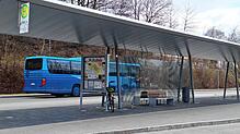 Die Fraktionsgemeinschaft Unabhängige Liste/SPD stellt einen Antrag für den Bau einer öffentlichen Toilette beim Busbahnhof.