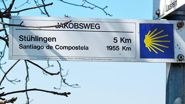 Von der kleinen Kapelle auf dem Stühlinger Kalvarienberg bis zum Wallfahrtsort Santiago de Compostela sind es 1955 Kilometer.