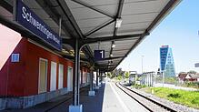 Vom Bahnhof Schwenningen wünscht die Deutsche Bahn einen zweispurigen Ausbau der Gleise in Richtung Trossingen auf zweieinhalb ...