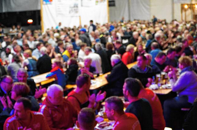 Bild 17: Wiechser Oktoberfest startet – exklusive Bilder!