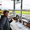 Jan Schumacher ist Flugleiter am Flughafen Konstanz. Für die nächsten zwei Jahre sollte sein Job an diesem Ort sicher sein. Wie der ...