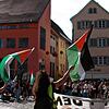 Auch in Konstanz gehen Menschen auf die Straße, um sich mit Palästina und den Menschen im Gazastreifen zu solidarisieren.