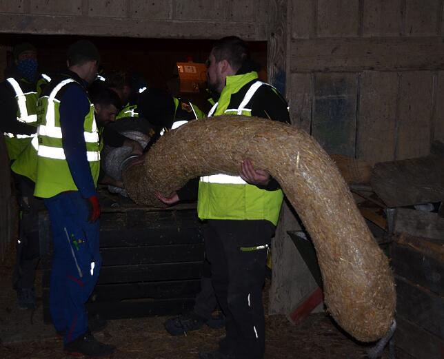 Bild 7: Erste Bilder vom Funken-Aufbau auf der Markdorfer Panzerwiese – So entsteht das Spektakel!