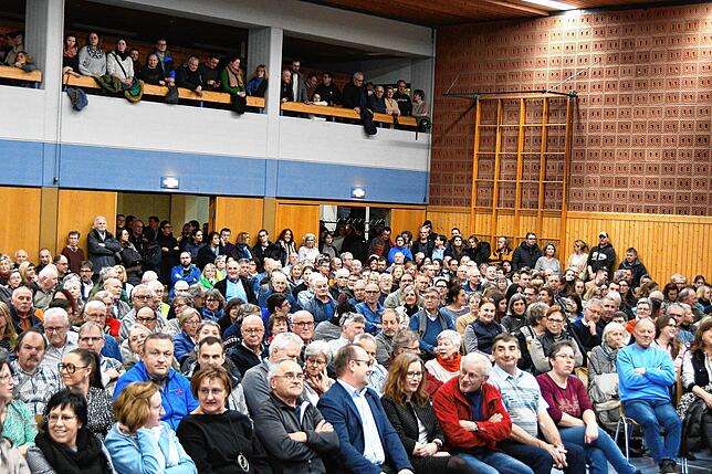 Es herrschte viel Betrieb in der Tengener Randenhalle.