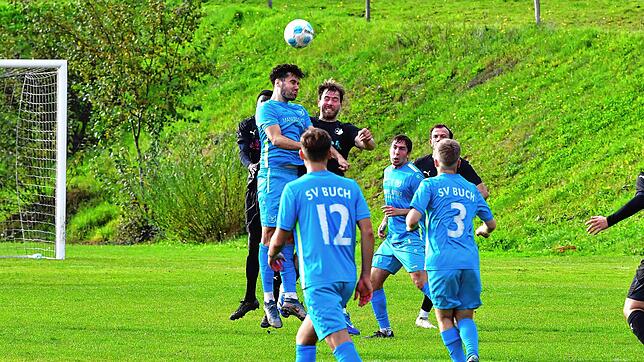 Bild 37: FC Wittlingen gewinnt Spitzenspiel beim SV Buch mit 3:0 – und wir haben Bilder!