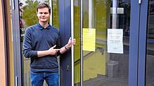 Hier geht‘s lang: Michael Malcher zeichnet im Rathaus für den Mensabetrieb am Scheffelgymnasium in Bad Säckingen verantwortlich.
