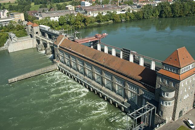 Das Wasserkraftwerk von Energiedienst in Laufenburg.