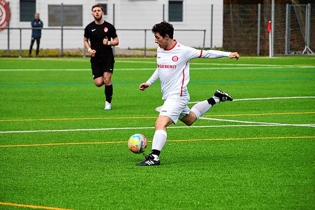 Bild 6: Spitzenreiter! Die A-Jugend des SC Pfullendorf brilliert im Topspiel. Alle Highlights im Video!