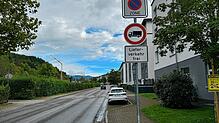 Foto: Monika WeberDas Durchfahrtsverbot-Schild für Lkw