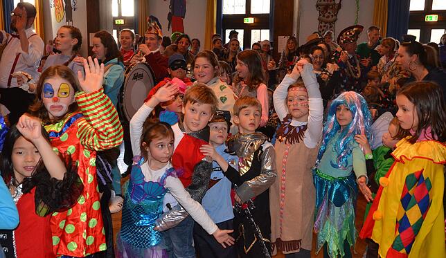 Bild 1: Die Bilder vom Kinderball in der Markdorfer Stadthalle