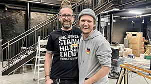 Urs Fischbach und Julian Hischmann freuen sich auf das Opening des Omega. Noch wirkt es wie eine Baustelle, aber das Team sei auf der ...