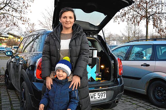 Adriana Szabo ist mit ihrem Sohn Leonard zum Einkaufen am Bodensee-Center. Dort parkt die Häflerin auch, wenn sie mit der Familie ...